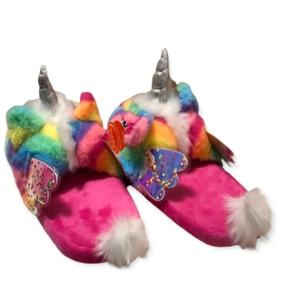 Wonder Nation Slippers‎ Girls Size 4-5 Unicorn Slip On Rainbow